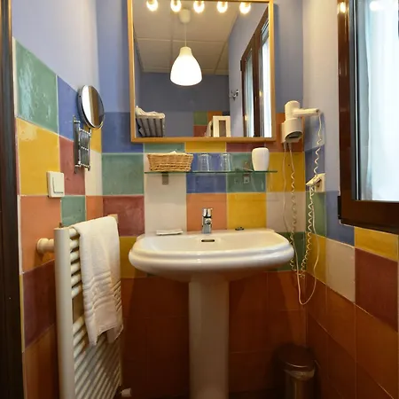 Casa De Azulejos מלון 2*