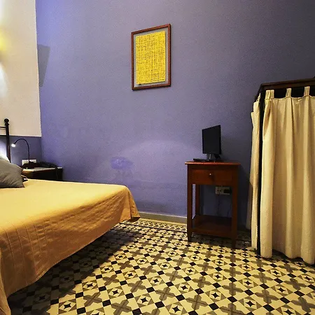 מלון Casa De Azulejos 2*